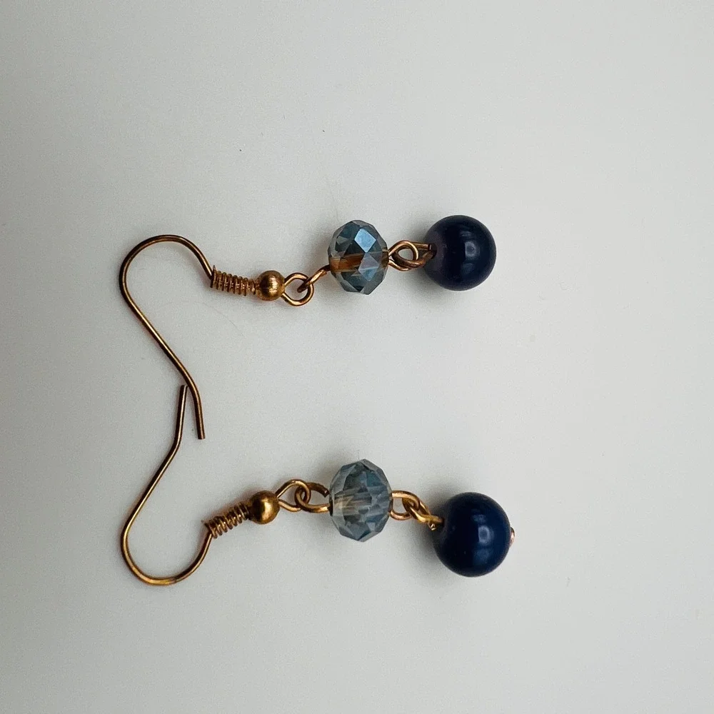 Handmade Blue Beaded Dangle Earrings Gold Tone French Hook Faceted Drop